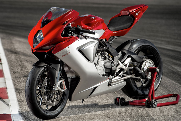 Front 3/4 view of 2014 MV Agusta F3 800 (color: Red-Silver)