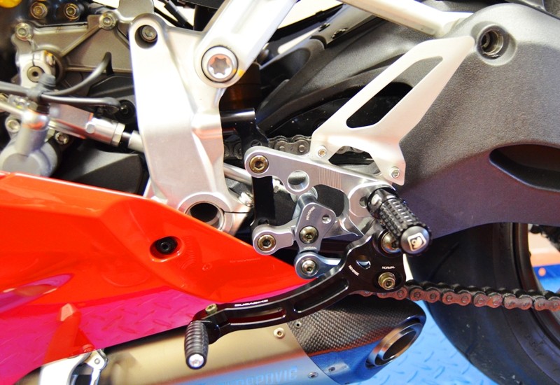 Staffa serbatoio freno post carbonio Ducati 959-1299 Panigale/Rear brake bracket