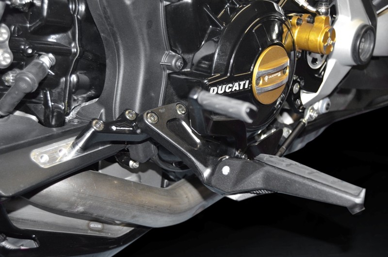 Ducabike Ducati XDiavel Mid Rearset Footpeg Controls