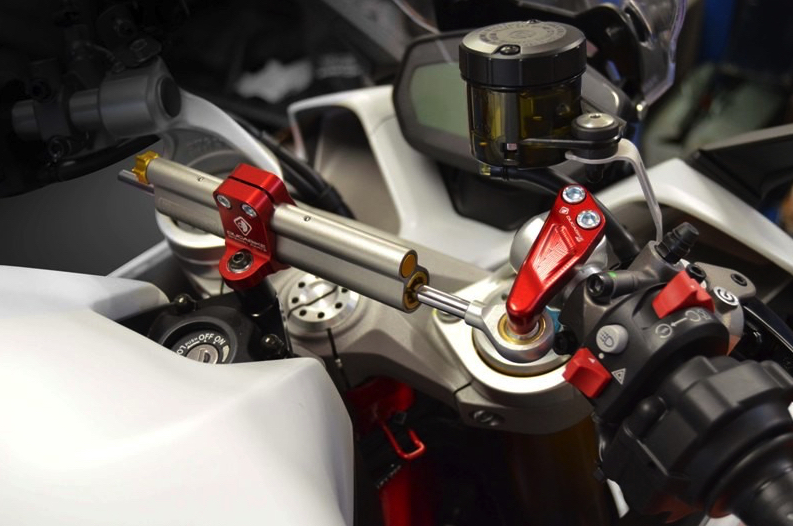 Ducabike Ducati SuperSport 939/950 Black Ohlins Steering Damper Kit