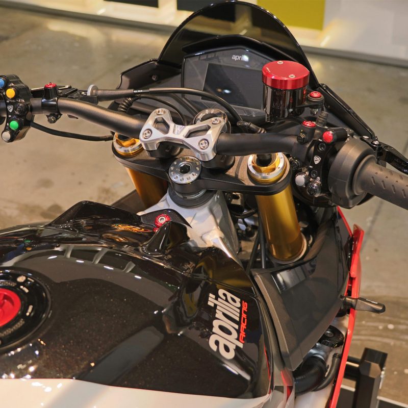 aprilia tuono mode switch