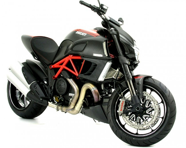 MotoCorse Ducati Diavel Titanium Radiator Guard