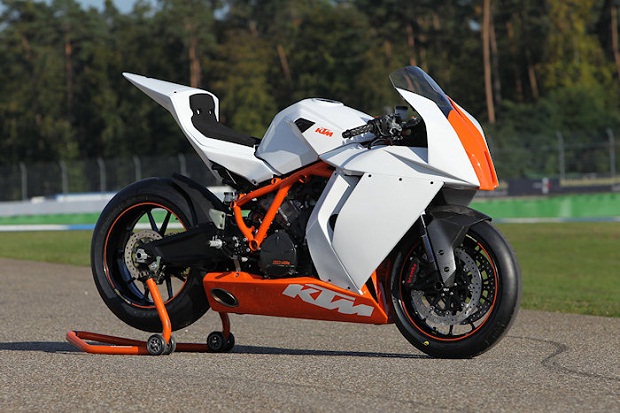 KTM-1190-RC8-R-Track-2013