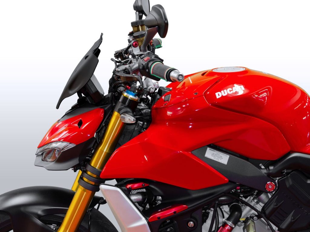 Ducabike Ducati Streetfighter V4 Touring Screen Conquest Racing Ltd