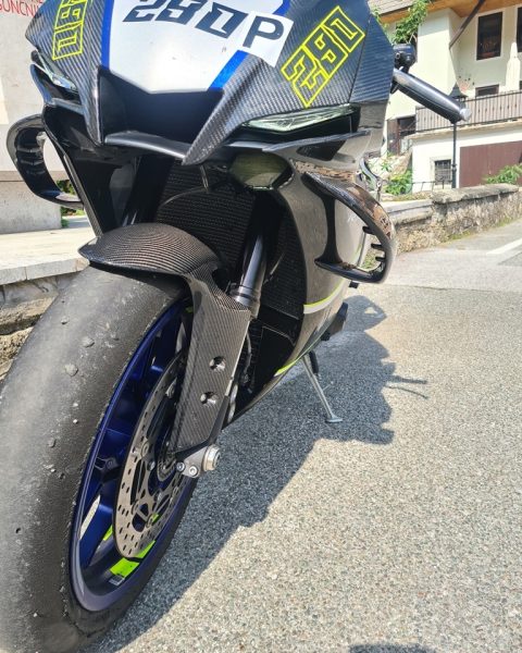 Yamaha R1 R1M Carbon Fiber Winglets 2020-2025 - Aerodynamic Front Spoiler Wings Fairing Kit